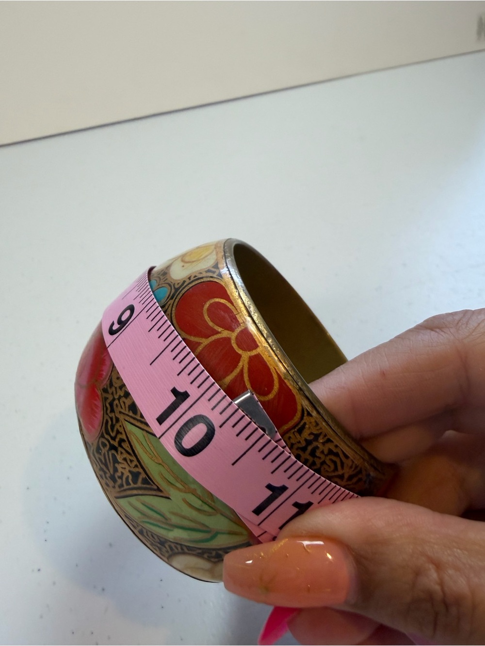 Vintage Painted Floral Wood Bangle Bracelet Wide Boho Statement Cuff Gold Red - Picture 5 of 5